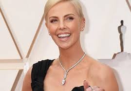 Check spelling or type a new query. Sarliz 8eron H Megalh Allagh Sthn Emfanish Ths Fwto In Gr