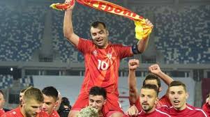 İlk olarak 2001de milli olan pandev, 20 yıl sonra ilk kez avrupa bir dönem galatasaray forması da giyen goran pandev, 37 yaşında ülkesi kuzey makedonya ile avrupa şampiyonası heyecanı yaşadı. Pandev Il Magnifico La Macedonia Del Nord E Agli Europei La Voce Del Tigullio