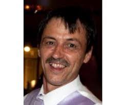 Karen Lauzon's Instagram, Twitter & Facebook