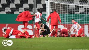 Welche spiele sind heute in deutschland? Viertligist Essen Schmeisst Leverkusen Raus Sport Dw 02 02 2021