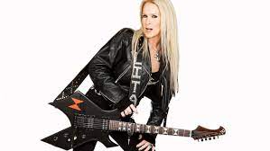 Lita Ford Chegou Ao Brasil A Biografia Da Mulher Que Fez Historia No Rock Mundial Roadie Crew