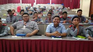 Tema kerja kursus pengajian am tahun 2016 adalah berdasarkan tajuk yang dipelajari dalam penggal 2. Unit Pengajian Tingkatan Enam Semarak Taklimat Kerja Kursus Pengajian Am