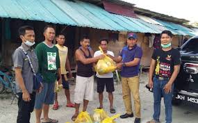 Check spelling or type a new query. Komi Bantu Kjri Distribusikan Paket Sembako Pada Pekerja Migran Di Johor Bahru Pusat Sumber Daya Buruh Migran
