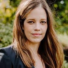 Kerri Lopez's Instagram, Twitter & Facebook