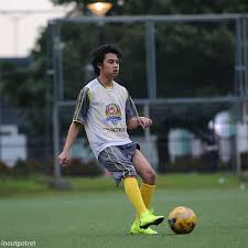 Sepertinya kamu harus mencoba game yang satu game sepak bola terbaru 2017. 9 Potret Macho Artis Saat Main Sepak Bola Bikin Terpesona