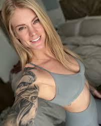 Crystal Shipman's Instagram, Twitter & Facebook