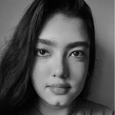 Elizabeth Jepsen's Instagram, Twitter & Facebook