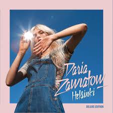 Daria oficjalnie przyjęła po ślubie nazwisko męża, jednak na scenie wciąż występuje pod pseudonimem złożonym z nazwiska. Helsinki Deluxe Edition Daria Zawialow Last Fm