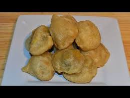 Chana Puri Is One Of The Most Popular Street Foods That You Can Find Around The Island They Are Little Balls Of Fried Batt Recipes Puri Recipes Mauritius Food