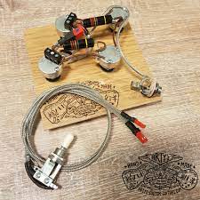 The wiring kit gives you all the compenents, including our cts 450s custom series 5% tolerance pots, that you need to improve the tone of your favorite les paul in a kit priced to be easy on your budget. Solderless Wiring Harness Gibson Les Paul 50 S Arty S Custom Guitars