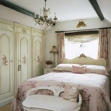 Every woman deserves a place to feel special; 34 Amazing Ideas Feminine Bedroom Romantic Decorating Ideas