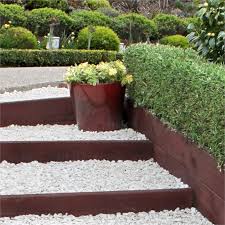 How to apply marble chips on the wall. Daltons Lime Chip Coarse 20 25mm 15l Bunnings Warehouse