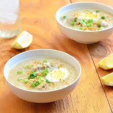 Filipino Style Chicken And Rice Soup With Ginger Based Broth Recipes Caldo Recipe Food