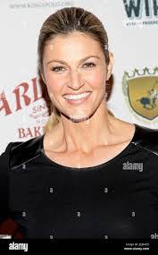 Erin Mack's Instagram, Twitter & Facebook