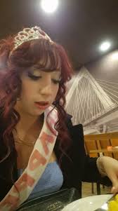 Por eso, nunca presten dinero cuando anden con hombres m1s3r4b/3s ☝🏻🤓  #swiftie #comedia #erastour #taylorswift