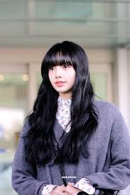 Lisa Pics On Twitter In 2020 Blackpink Fashion Blonde With Pink Hair Color Names