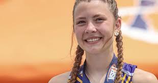 West Carroll's Randecker blazes into IHSA track record book