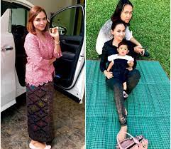 Bengkung 3 saat razowa ialah bengkung bersalin pilihan ibu moden no 1 di malaysia. Ibu 4 Orang Anak Ini Kongsi Tips Wanita Kembali Slim Lepas Bersalin Macam Anak Dara