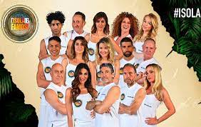 Solo uno di loro conquisterà il montepremi finale di 100mila euro in gettoni d'oro. Isola Dei Famosi 2021 I Concorrenti Elenco Al 31 Maggio