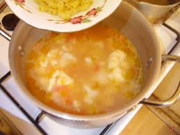 Minestra di cavolfiore di minestra di verdure le zuppe di verdure sono la soluzione ideale per chi digiuno seduto a dieta o che se. Minestra Cavolfiore Minestra Ricetta Minestra Cavolfiore