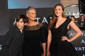 In the episode jamie lee. Diese Stars Haben Kinder Adoptiert Jamie Lee Star Wars Jamie Lee Curtis