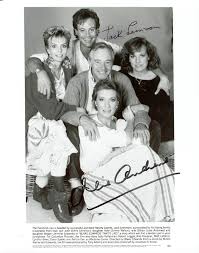 Джессика рот, гарри шам мл., эвер кэррэдин и др. That S Life Movie Cast Autographed Signed Photograph Co Signed By Julie Andrews Jack Lemmon Historyforsale Item 211928