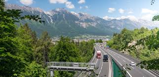 Heute bietet tirol box individuelle tirol box: Suddeutsche Logistiker Ungehalten Wegen Blockabfertigung In Tirol