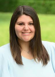 Hello! My name is Gabrielle but I go by Gabby (it's easier for the kids). I  am 28 years old and I am a very cheerful and energetic person. I can say