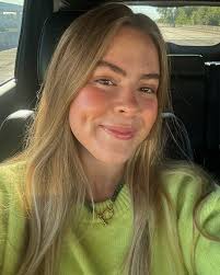 amelia massey hiller