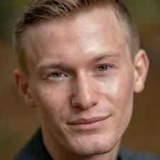 Jomfruer fra rummet (2023)