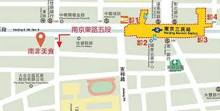 南京三民站 位於 台灣 台北市 松山區 ，當地地名「 頂東勢 」，為 台北捷運 松山新店線 （ 松山線 ）的 捷運車站 。 å—éžç¾Žé£Ÿ ç•°åœ‹æ–™ç† å—äº¬ä¸‰æ°'æ·é‹ç«™ ç¬¬å››è™Ÿç­†è¨˜ ç—žå®¢é‚¦