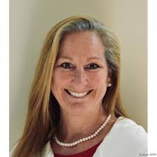 Lisa Helfrich's Instagram, Twitter & Facebook