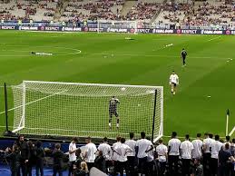 Avec france football, suivez l'actualité; File Match De Football France Allemagne 16 Octobre 2018 Entrainement Gardiens Francais 1 Jpg Wikimedia Commons