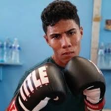 Arcadio Salazar's Instagram, Twitter & Facebook