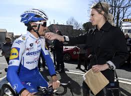 Rousse married fellow racing cyclist and tour de france stage winner tony gallopin in october 2014. Marion Rousse Reageert Boos Op Seksistische Cartoon Van Haar Het Nieuwsblad Mobile