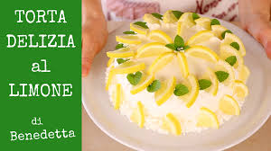 Torta Delizia Al Limone Una Torta Al Limone Fatta In Casa Dall Aspetto Elegante E Raffinato Torte Deliziose Dolci Light Ricette