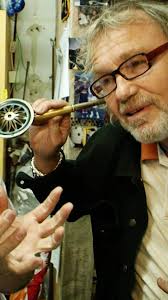 Barry Makes A Hustle At "Muscle Beach!"