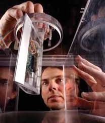 Sandia researchers seek new nonpolluting ways to produce hydrogen fuel from  water and sunlight