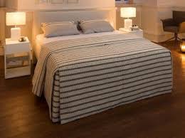 Das Bett Emilia Bietet Ihnen Top Preis Top Marke Super Komfort Liegehohe Grossen Stauraum Sockelblendenverkleidung T Bett Betten Kaufen Schone Betten