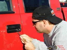 Pelbagai cara yang dilakukan sidiket ini untuk mengaut keuntungan mudah. Tips Mengelakkan Kereta Dan Motosikal Anda Daripada Dicuri Maklumat Maklumat Penting