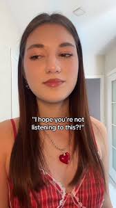 Can't stop doing dramatic renditions of reds SUEEEE MEEEEE