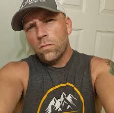 My heating pad won't stick any more how can I fix that .....double stick  tape