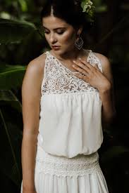 Check spelling or type a new query. Brautkleider Verliebt In Die Schonheit Der Natur Die Brautmoden Kollektion 2019 Claudia Heller