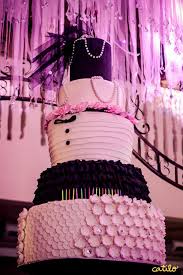 Black And White Theme For Debut This Black And White Stylish Cake Was Kathryn S Cake For Her 18th Birthday Debut Cake Kathryn Bernardo Debut Debut Ideas
