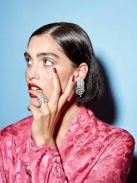 About — DARK & HAUTE