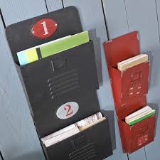 Epingle Par Gracy Sur Deco Entree Couloir Porte Courrier Porte Revue Mural Etagere Murale Chambre