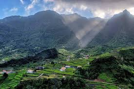 The fastest bus normally takes 2h 25m. Porto Moniz 4x4 Westausflug 2021 Funchal Tiefpreisgarantie