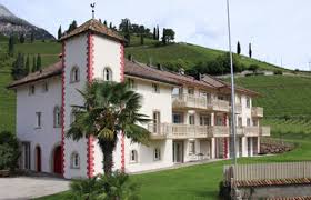 Share your videos with friends, family, and the world Fruhstuckspension Gartenheim Fruhstuckspension Und Appartements Panorama Appartements Uberbacherhof Gasthof Goldene Traube