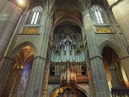 Built in gothic style, the building has lots of large towers and rose windows that date all the way back to the 13th century. La Cathedrale Notre Dame De Rodez Et Sa Dentelle De Pierre Office De Tourisme Rodez Agglomeration