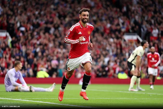Hat-trick e assist&ecirc;ncia: Bruno Fernandes d&aacute; espet&aacute;culo na goleada do United